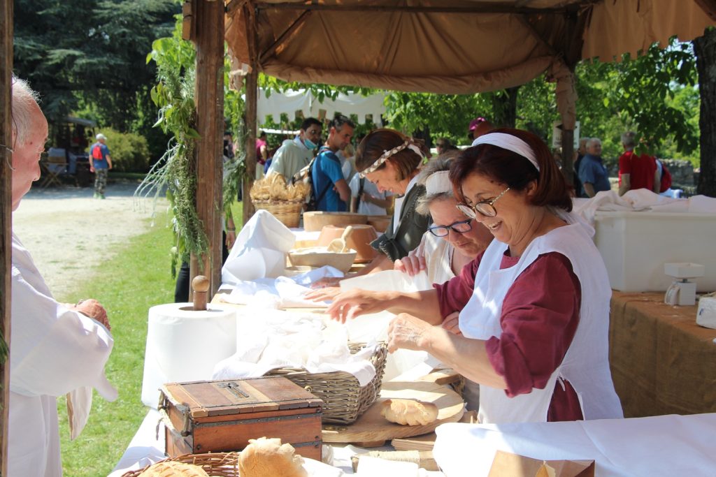 panettieri maggio in gemola